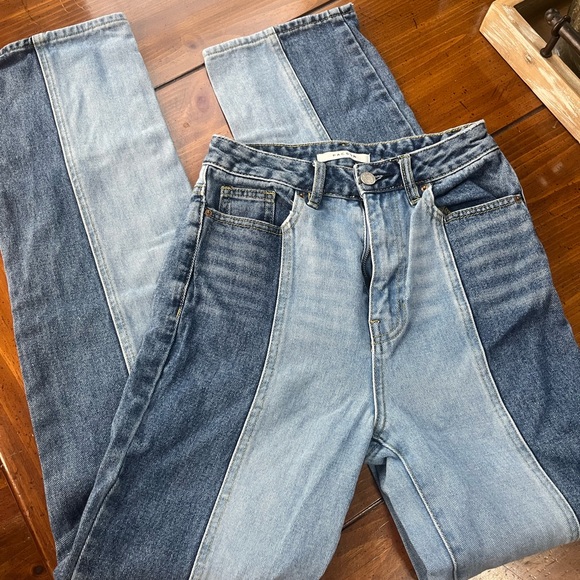 PacSun Denim - PacSun Two Tone Blue Denim 90s Boyfriend Jeans. Size 25